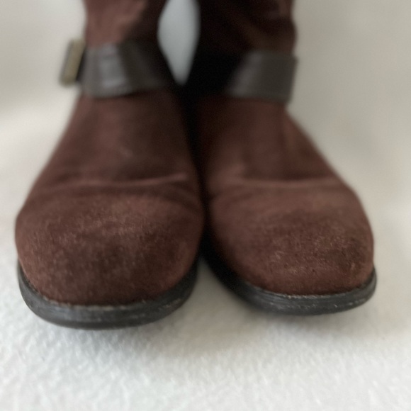 Eddie Bauer Size 7.5 Brown Leather/Textile Zippered Boots with Buckle Accents - Picture 3 of 16